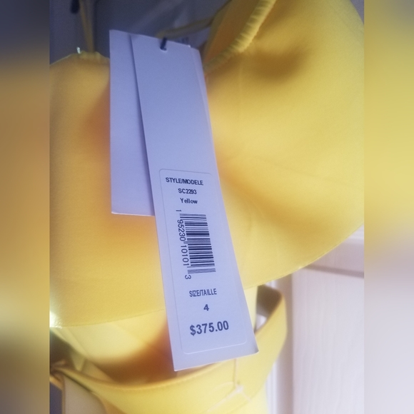 Badgley Mischka Off-the-Shoulder Short-Sleeve Belted Flounce Hem Scuba Dress - Picture 4 of 5